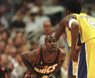NBA历史上最强抢断十佳球排行榜（通过统计和分析，揭晓NBA历史上十大最强抢断球的终极排行榜！）