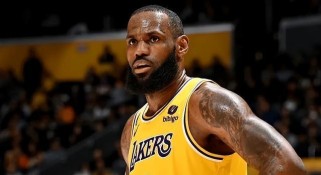 NBA排行榜上为何没有詹姆斯？（解读詹姆斯在NBA排行榜上的缺席原因）