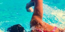 游泳新手如何掌握入水技巧（学会正确入水，游泳轻松愉快）