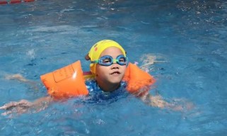 游泳技巧与水下憋气的全面指南（掌握游泳技巧，提高水下憋气能力，尽享畅游水中乐趣）