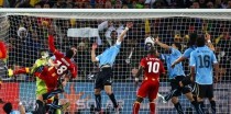 苏亚雷斯帮助乌拉圭击败韩国进军世界杯淘汰赛（以精彩进球领衔，苏亚雷斯助力乌拉圭一路前行）