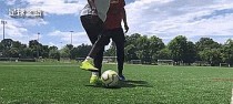 女生足球长传小技巧（提升女生足球长传技术的实用技巧）