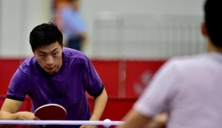 乒乓球投射100个球的技巧大揭秘（掌握这些技巧，成为乒乓球投射高手！）