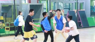 打造基础坚实的少儿篮球防守技巧（全面提升篮球少儿基础防守水平）