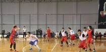篮球碎步防守动作要领（提高防守效果的技巧和关键点）