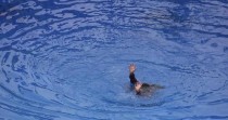 家庭游泳技巧教学——让你和家人一起享受游泳的乐趣（为你揭秘家庭游泳技巧，让你和家人成为游泳达人）