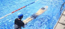 游泳的用法和技巧（掌握游泳，畅享水上乐趣）